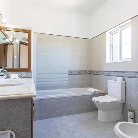 Monte Palmeiras By Algarve Holidays Villa *